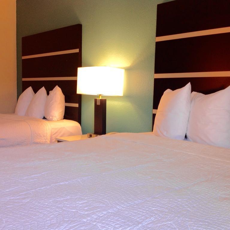 Americas Best Value Inn New London Mystic Δωμάτιο φωτογραφία