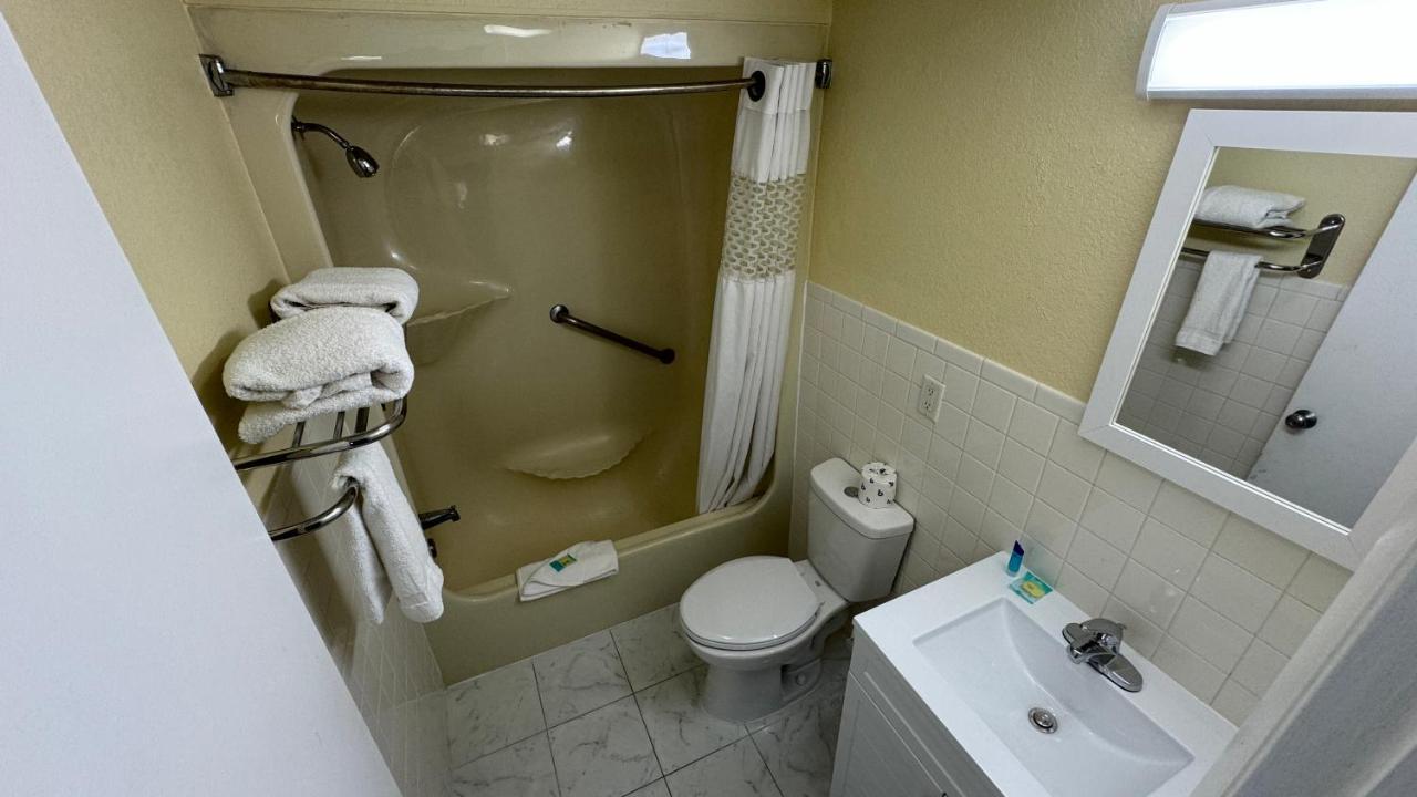 Americas Best Value Inn New London Mystic Εξωτερικό φωτογραφία